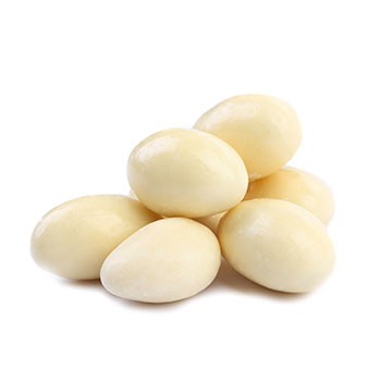 Cashew covered in white chocolate